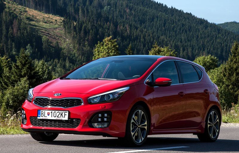 Kia Ceed 2015 foto attēls