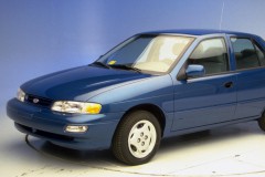 Kia Sephia 1995 sedana foto attēls 1