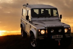 Land Rover Defender 2011 foto attēls 17