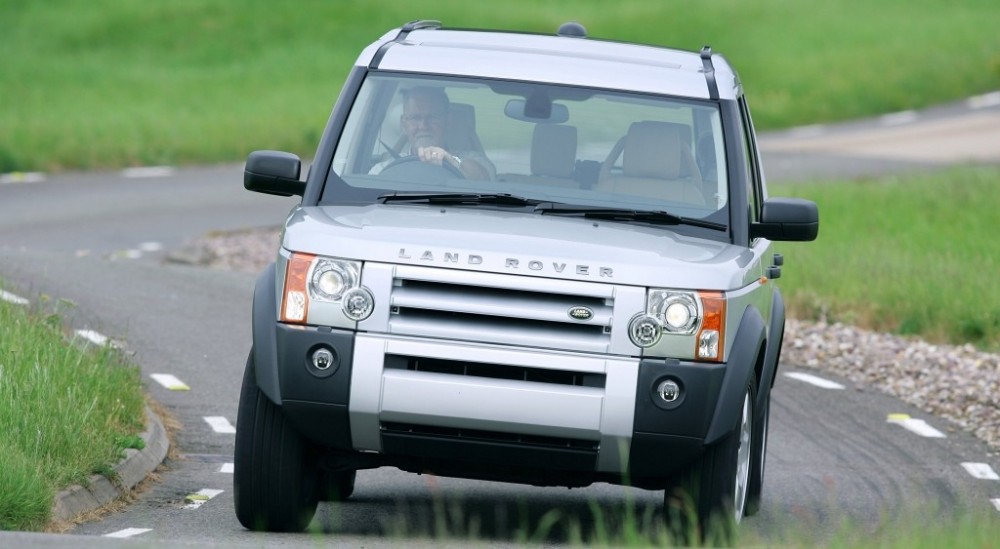 Land Rover Discovery 2004 foto attēls