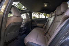 Lexus ES 2021 photo image 8