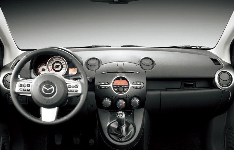  Mazda 2 2007 (2007 - 2010) opiniones, especificaciones técnicos, precios