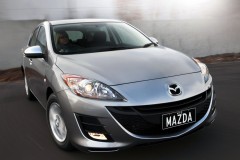 Mazda 3 hatchback photo image 11