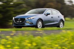 Mazda 3 2016 hečbeka foto attēls 2