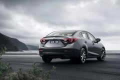 Mazda 3 2016 sedana foto attēls 8