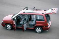 Mazda MPV 1990 photo image 3