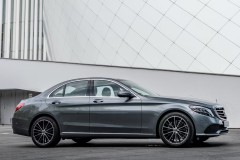 Mercedes C klases 2018 sedana foto attēls 5
