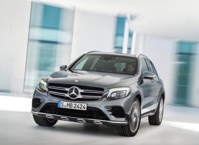 Mercedes GLC 2015 foto attēls