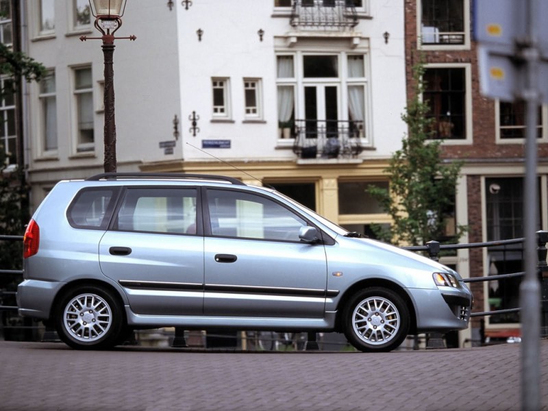 Mitsubishi Space Star 2004 Minivan / MPV (2004, 2005, 2006