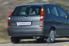 Nissan Almera Tino 2003 foto attēls 4