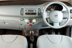 Nissan Micra 2008 hatchback foto 11