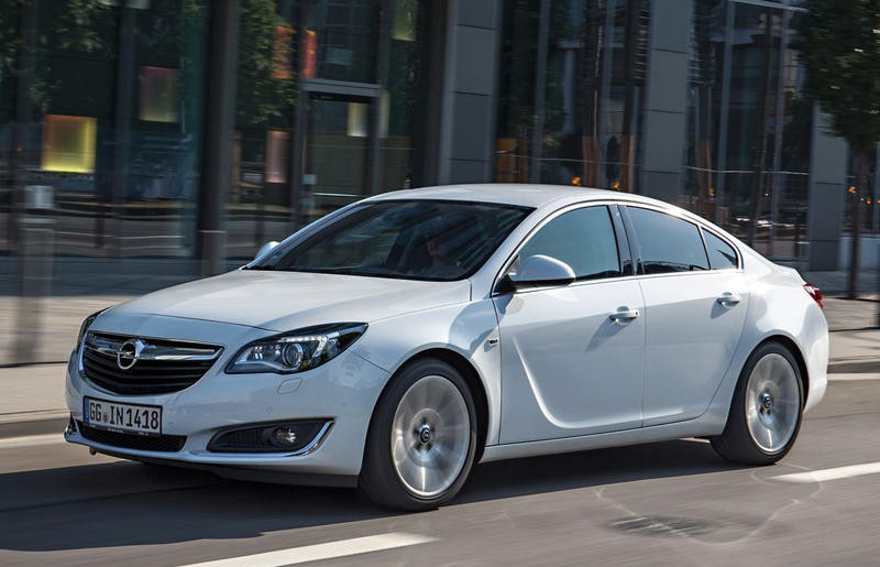 Opel Insignia 2013 foto attēls