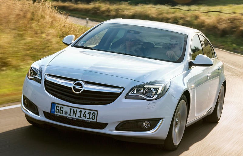 Opel Insignia 2013 Sedan (2013 - 2017) reviews, technical data, prices