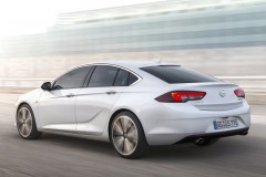 Opel Insignia 2017 hečbeka foto attēls 9