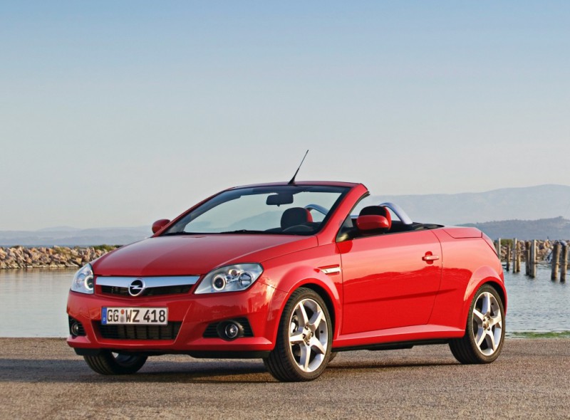 Opel Tigra 2004 foto attēls