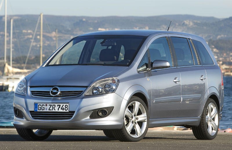 Opel Zafira 2008 foto attēls