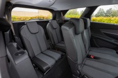 Peugeot 5008 2020 crossover photo image 8