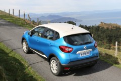 Renault Captur 2012 foto attēls 17