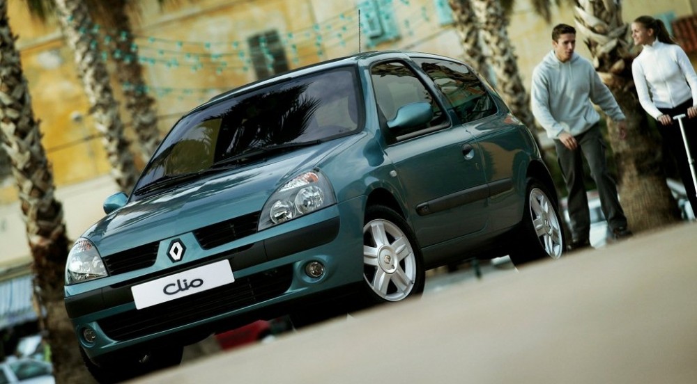 Renault Clio II 1.5 dCi (2003) - POV Drive 