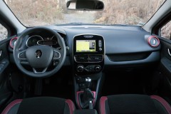 Renault Clio 2016 estate car photo image 5