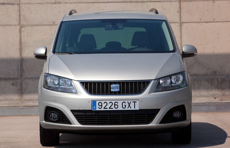 Seat Alhambra 2010 (2010 - 2015) reviews, technical data, prices