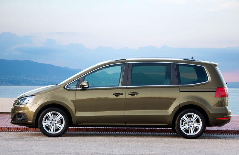 Seat Alhambra 2010 (2010 - 2015) reviews, technical data, prices
