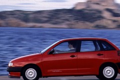 Seat Ibiza 1993 hatchback foto 1