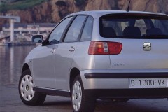 Seat Ibiza 1999 hatchback foto 4