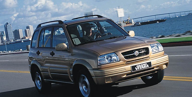 Suzuki Grand Vitara 1997 1997 2.5 gasolina 2002