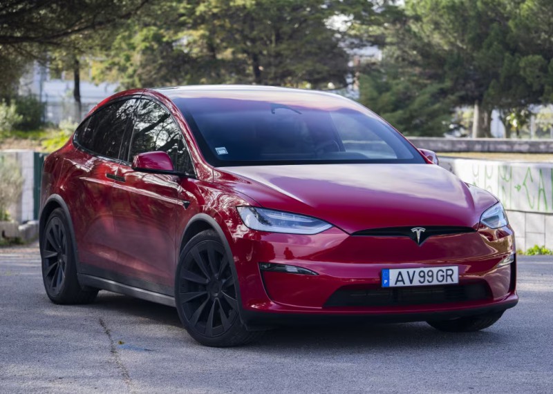Tesla Model X 2021 foto