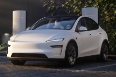 Tesla Model Y 2025 photo image 2