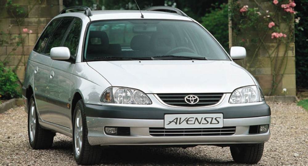 Toyota Avensis 2000 photo image