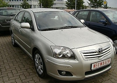Toyota Avensis 2006 T25 Hatchback (2006, 2007, 2008) reviews