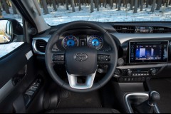 Toyota Hilux 2017 8 foto attēls 11