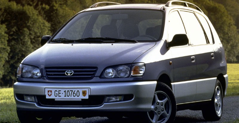 Toyota Picnic 1996 foto attēls