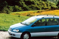 Toyota Picnic 1996 photo image 3