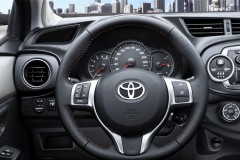 Toyota Yaris 2011 foto attēls 3