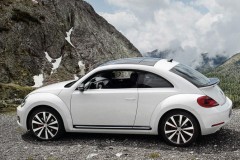 Volkswagen Beetle 2011 hečbeka foto attēls 1