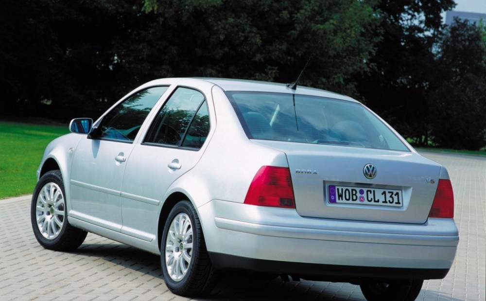 Volkswagen Bora 1998 Sedán (1998 - 2005) opiniones, especificaciones