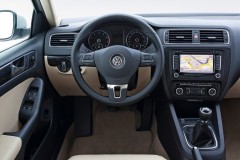 Volkswagen Jetta sedan foto 5