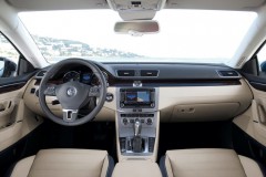 Volkswagen Passat CC 2012 foto attēls 21