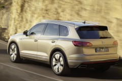 Volkswagen Touareg 2018 foto attēls 7