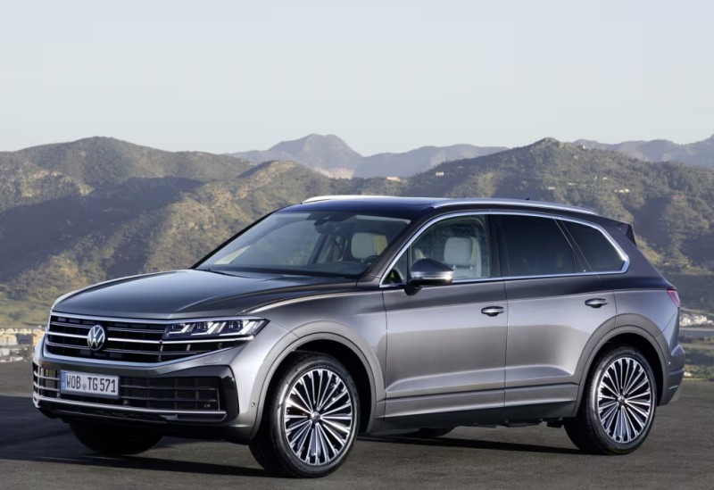 Volkswagen Touareg 2023 photo image