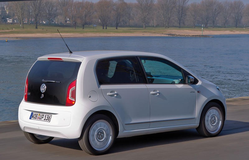 Volkswagen Up! 2012 (2012 - 2016) reviews, technical data, prices