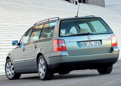 Volkswagen Passat 2000 Variant Estate car (2000 - 2005) reviews, technical  data, prices