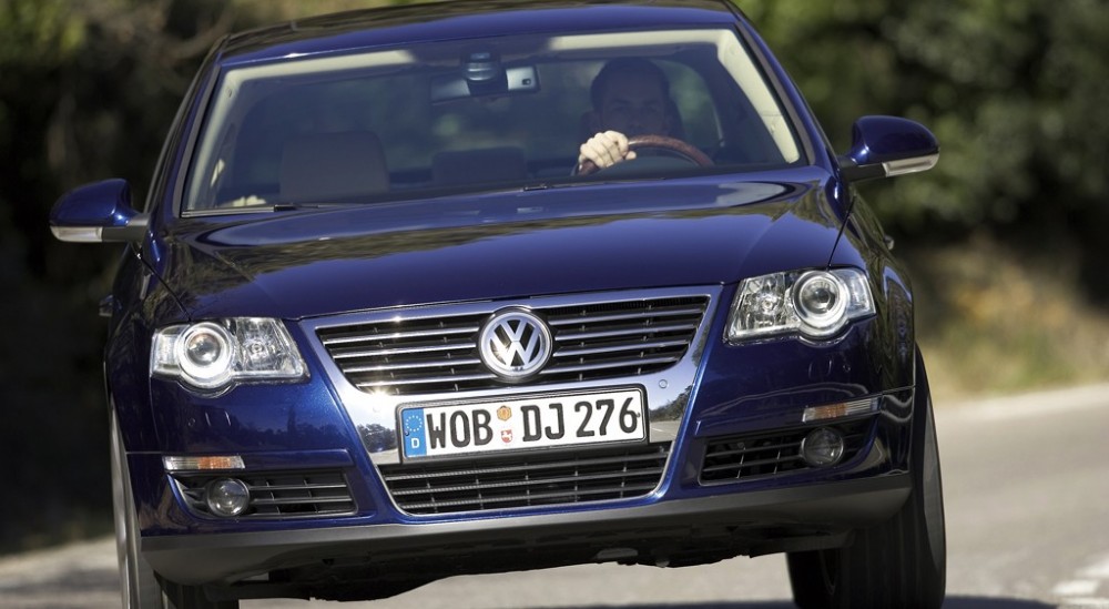 Volkswagen Passat 2005 Sedan (2005 - 2010) reviews, technical data