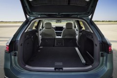 Volkswagen Passat 2023 universāla foto attēls 14