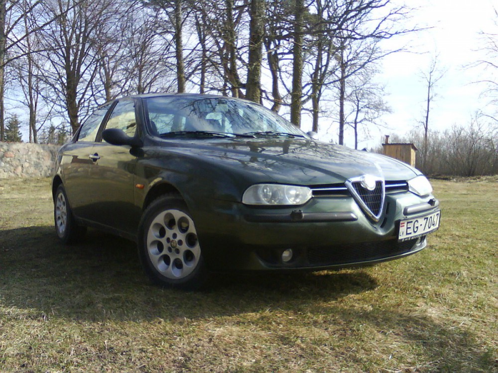 Alfa Romeo 156 1997 Sedan (1997 - 2002) reviews, technical data, prices