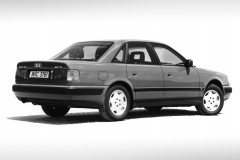 Audi 100 1990 sedana foto attēls 6