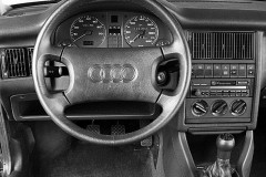Audi 80 1990 sedana foto attēls 1